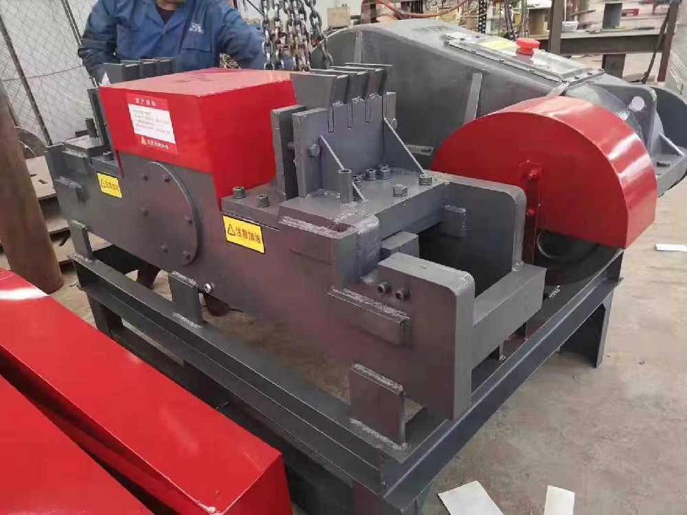 Steel bar cutter